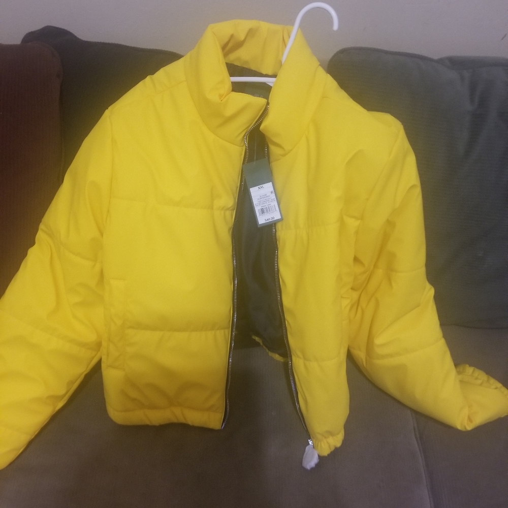 Yello cropped puffer jacket